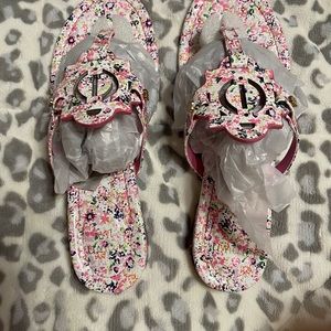 Crown and ivy sandals